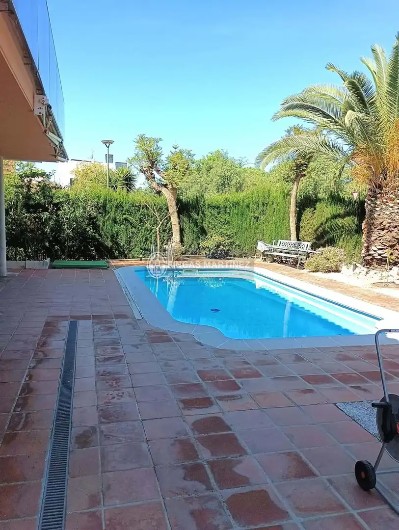 Swimming pool of Houses for sale in Cambrils