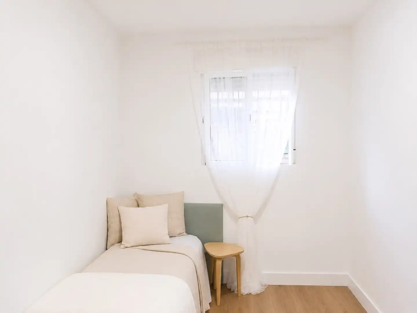 Bedroom of Ground floor for sale in Madrid
