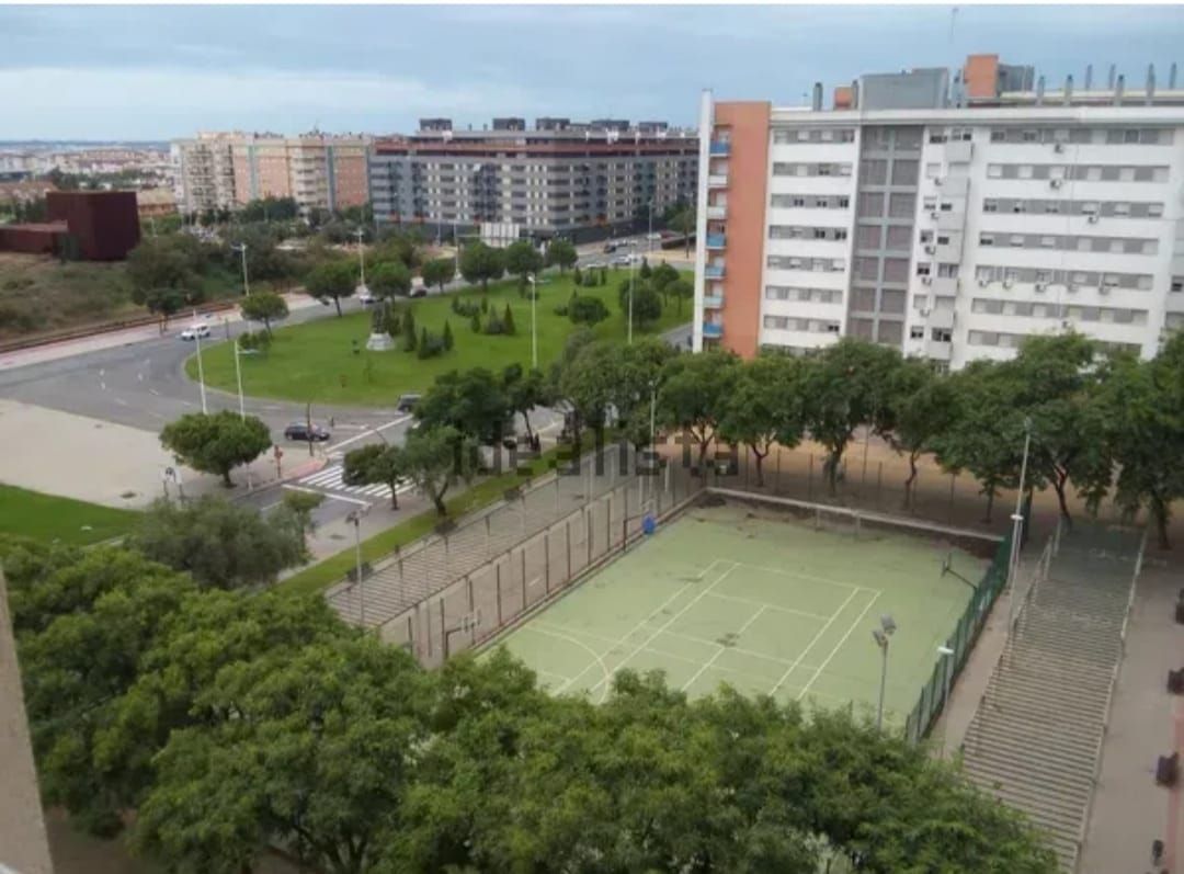 Exterior view of Flat to rent in  Huelva Capital  with Air Conditioner