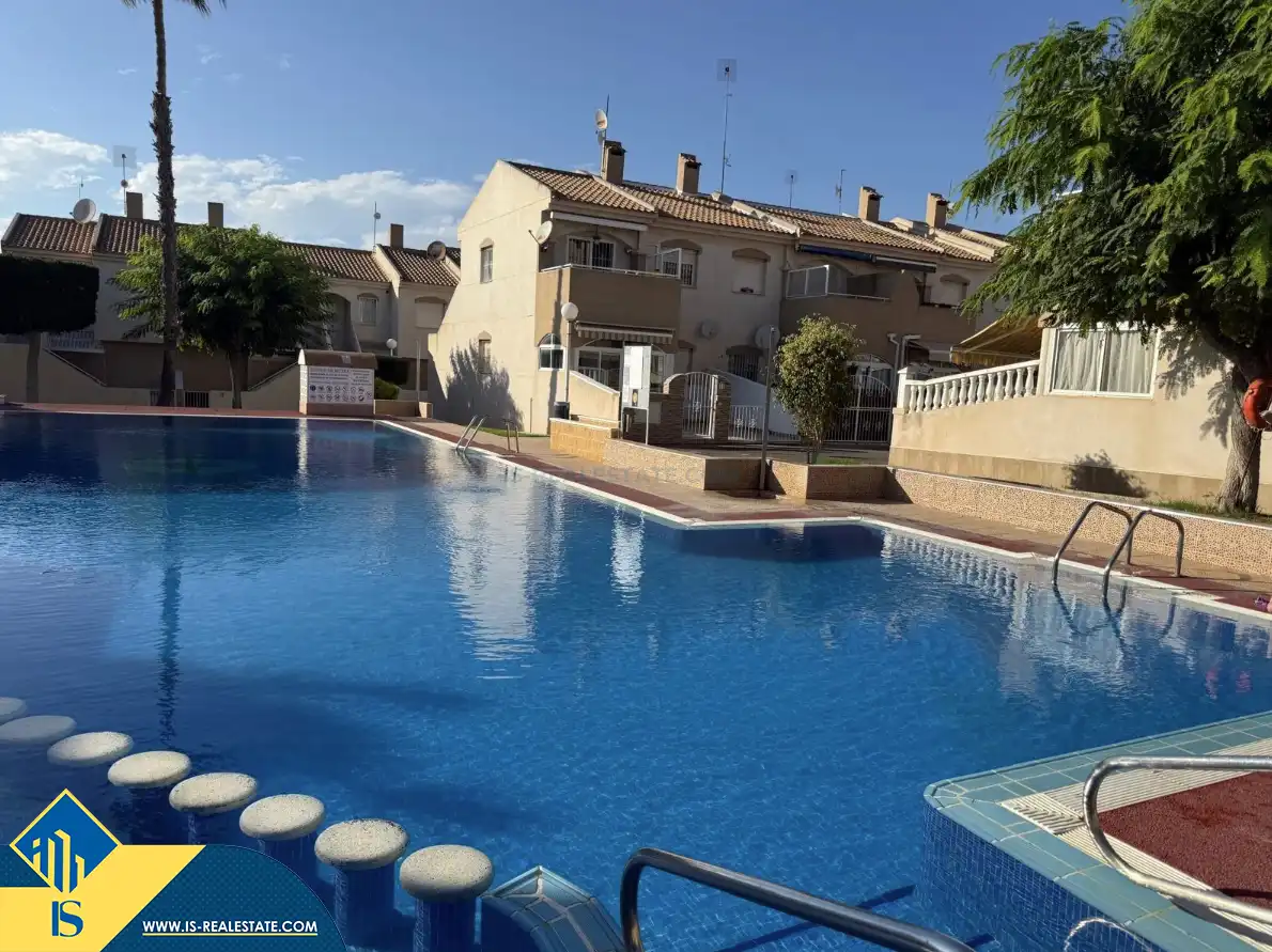Bungalow amb piscina en venda a Nueva Torrevieja - Aguas Nuevas, imagen 8