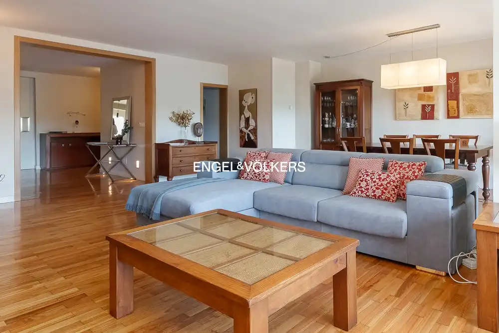 Piso en venta en O Castro