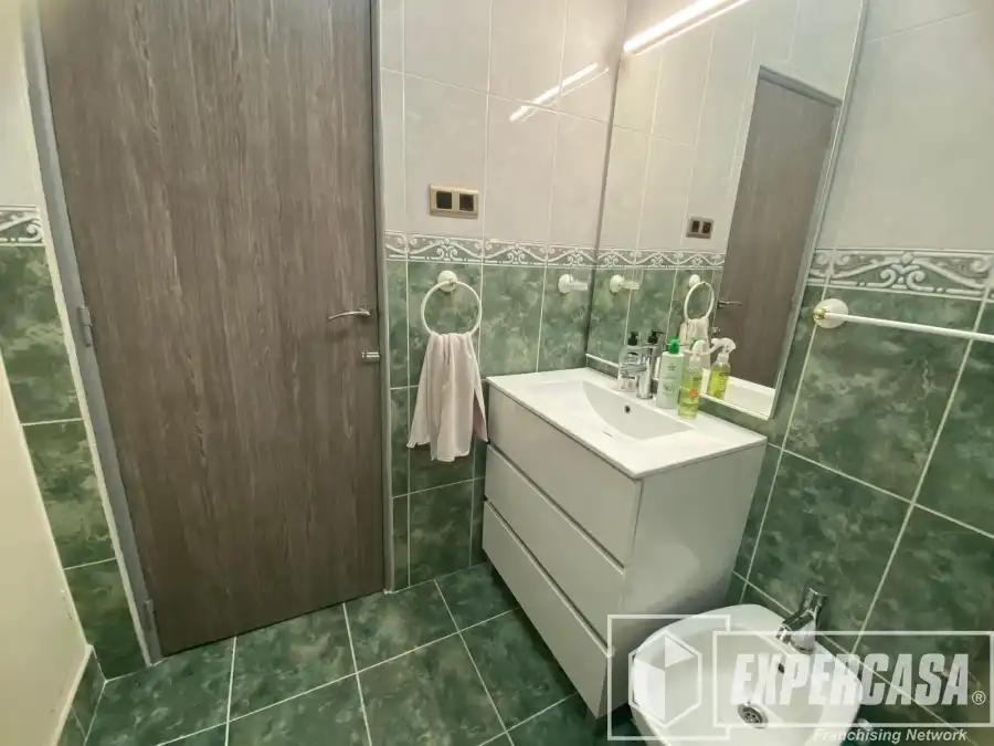 Bathroom of Apartments for sale in Sueca  with Air Conditioner, Terrace and Furnished