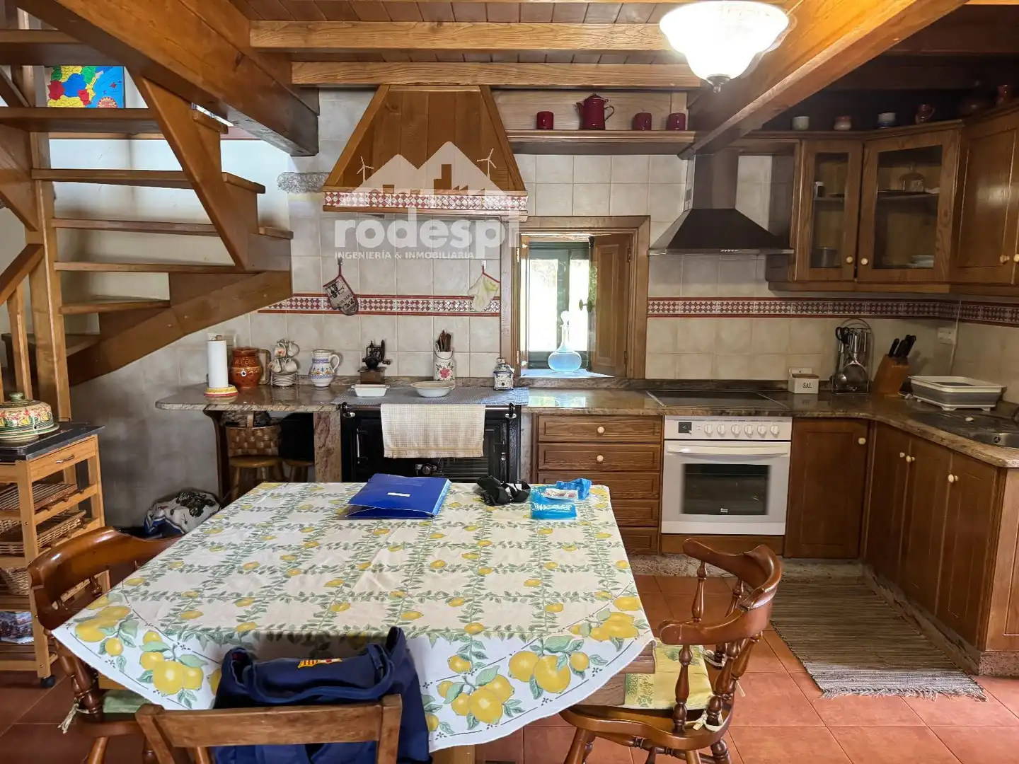Cocina de Casa o chalet en venta en As Neves   con Calefacción, Trastero y Piscina