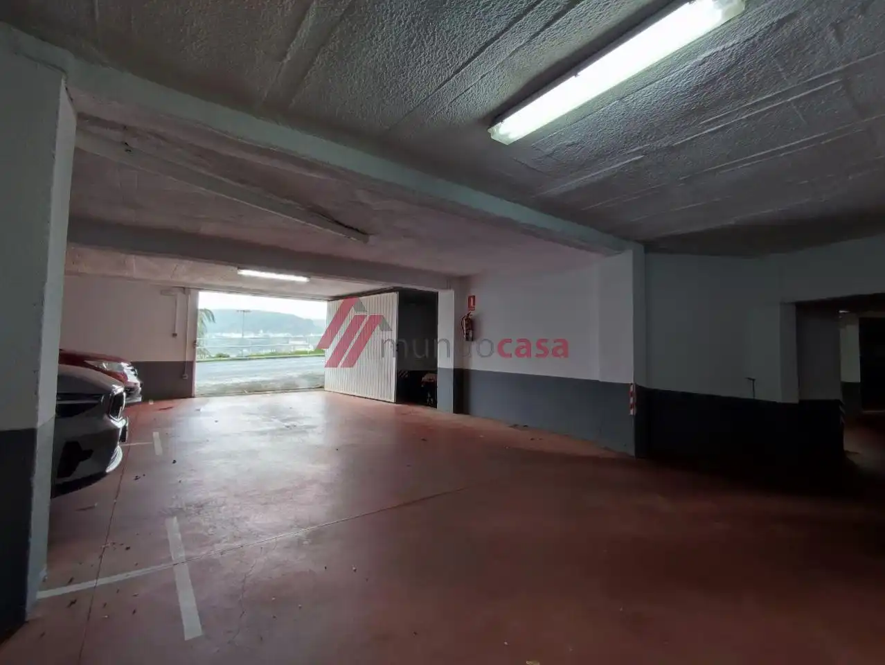 Aparcament de Dúplex en venda en Ferrol amb Calefacció, Parquet i Moblat