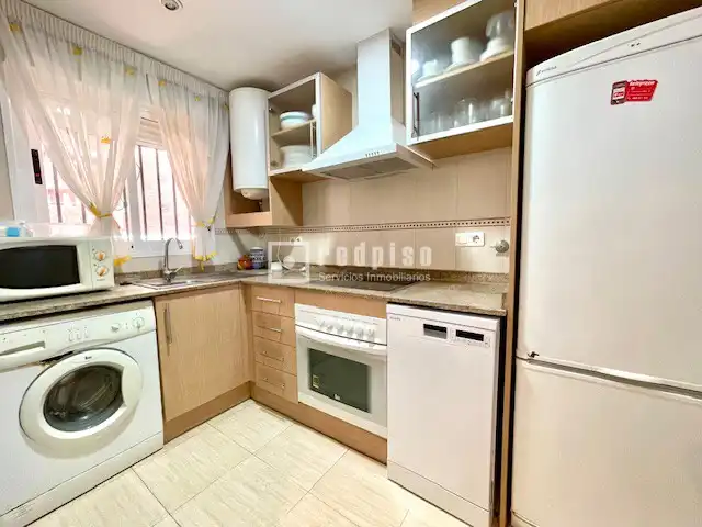 Cuina de Apartament en venda en Oropesa del Mar / Orpesa amb Aire condicionat, Jardí privat i Terrassa