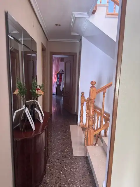 Casa adosada en venta en Valencia con Aire acondicionado, Terraza y Trastero