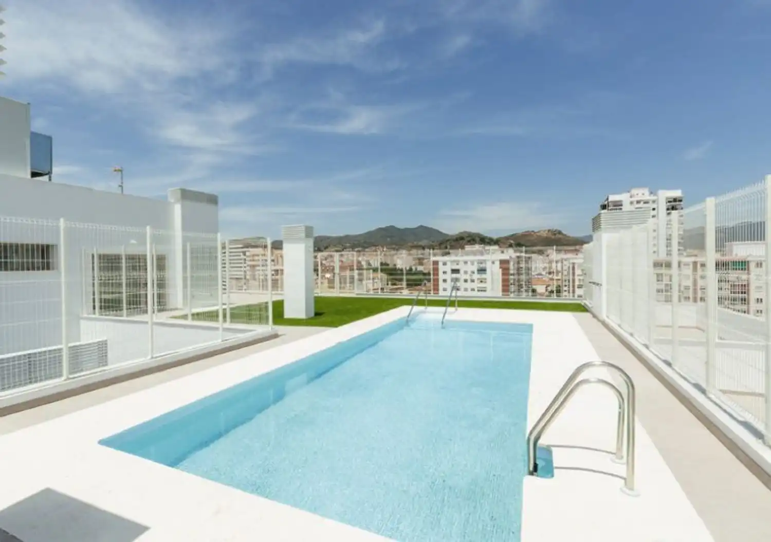 Swimming pool of Flat for sale in Málaga Capital  with Air Conditioner, Terrace and Storage room