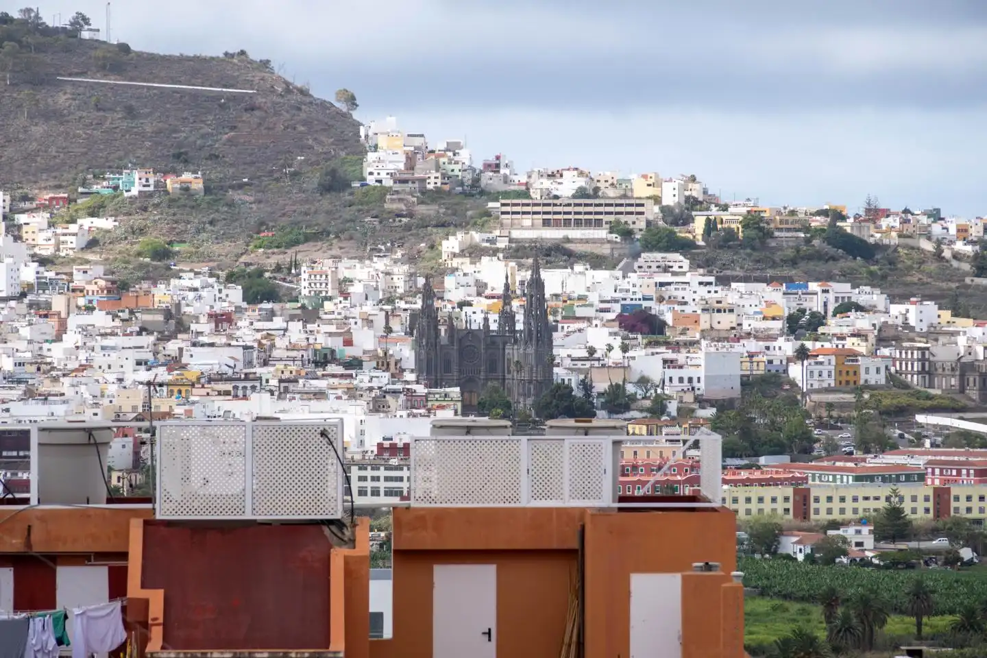 Vista exterior de Casa o xalet en venda en Arucas amb Terrassa