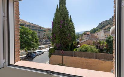 Exterior view of Single-family semi-detached for sale in  Granada Capital  with Terrace