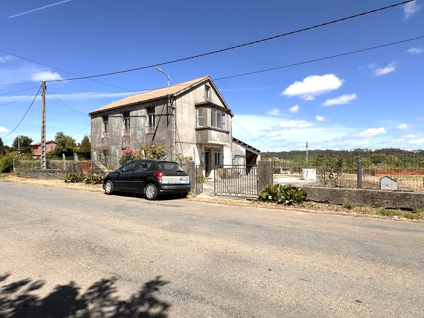 Exterior view of Houses for sale in A Baña  