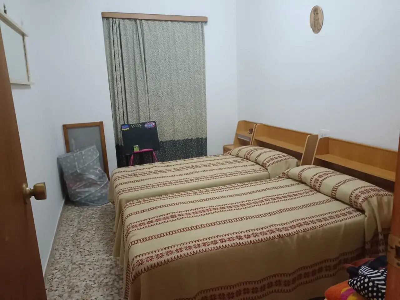 Dormitori de Casa o xalet en venda en Chiva amb Calefacció, Jardí privat i Terrassa