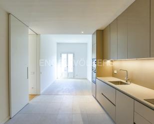 Cuina de Apartament en venda en  Barcelona Capital amb Aire condicionat, Calefacció i Traster