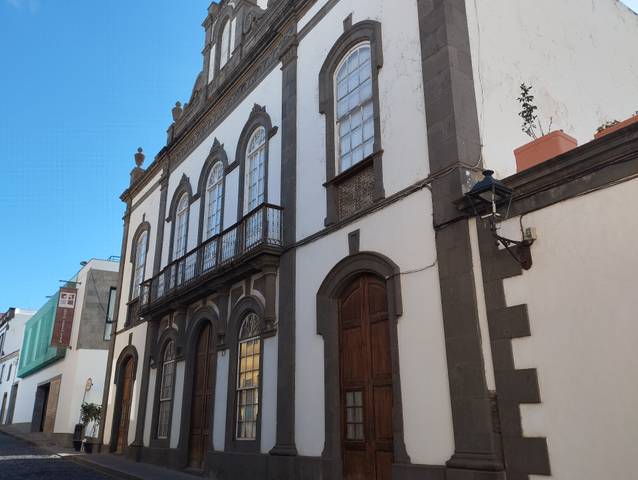 Casa-chalet en Venta en Arucas Casco