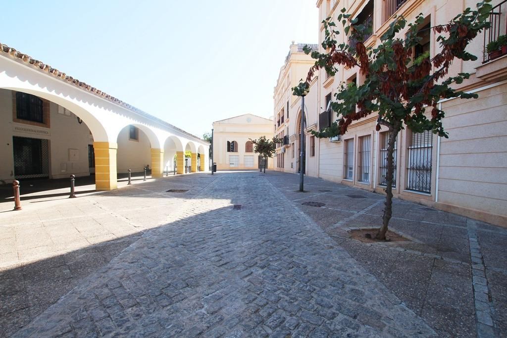Vista exterior de Casa adosada en venta en Jerez de la Frontera con Aire acondicionado y Terraza