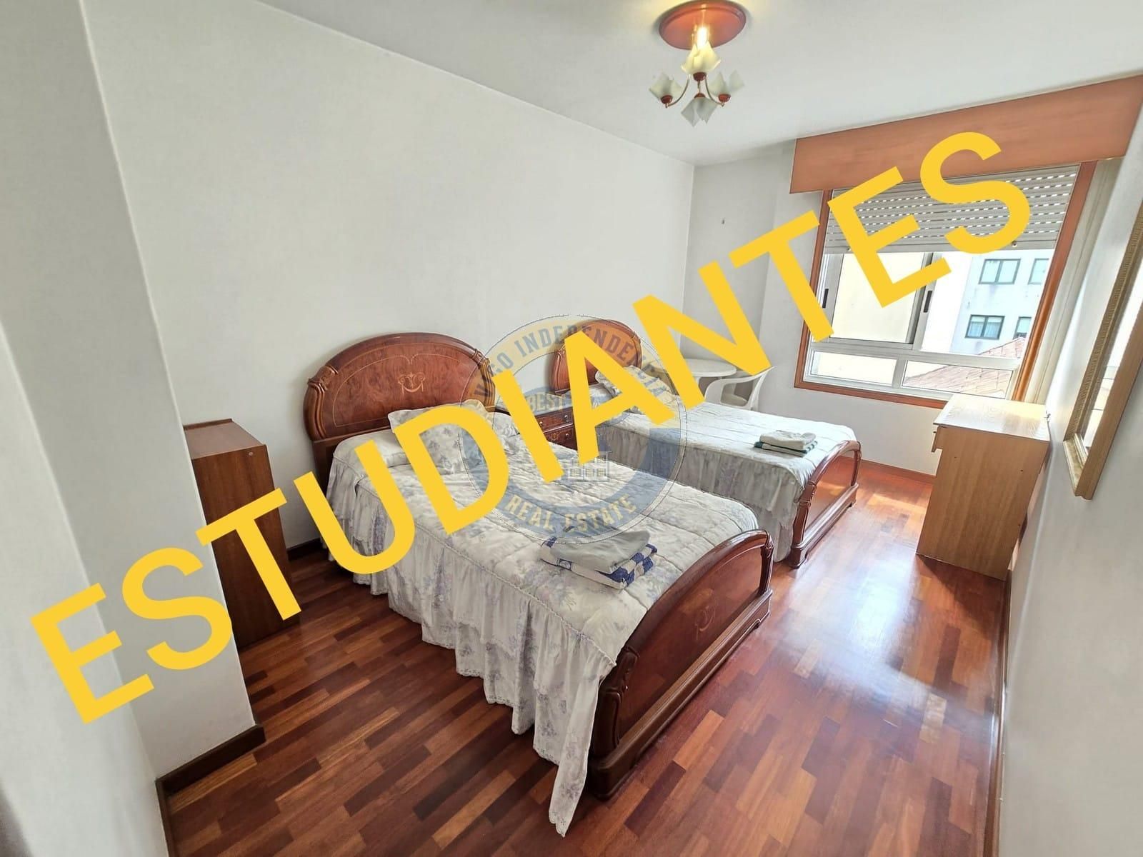 Bedroom of Flat to rent in Vigo   with Heating
