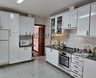 Kitchen of Flat for sale in Vilagarcía de Arousa  with Heating, Terrace and Storage room