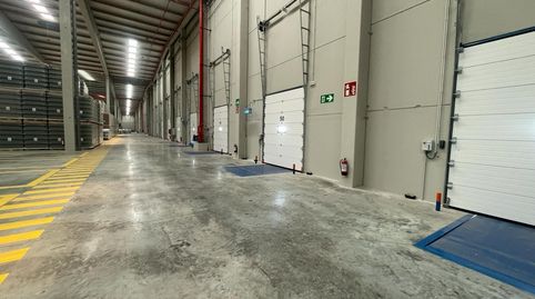 Foto 2 von Fabrikhallen zur Miete in Calle Acueducto, La Motilla - Fuente del Rey, Dos Hermanas