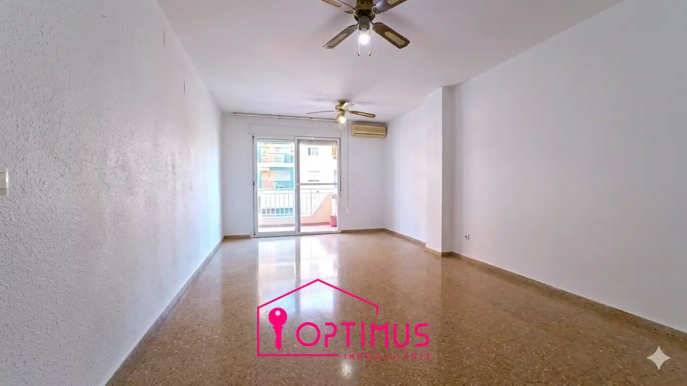 Sala de estar de Piso en venta en Turís con Aire acondicionado, Terraza y Balcón