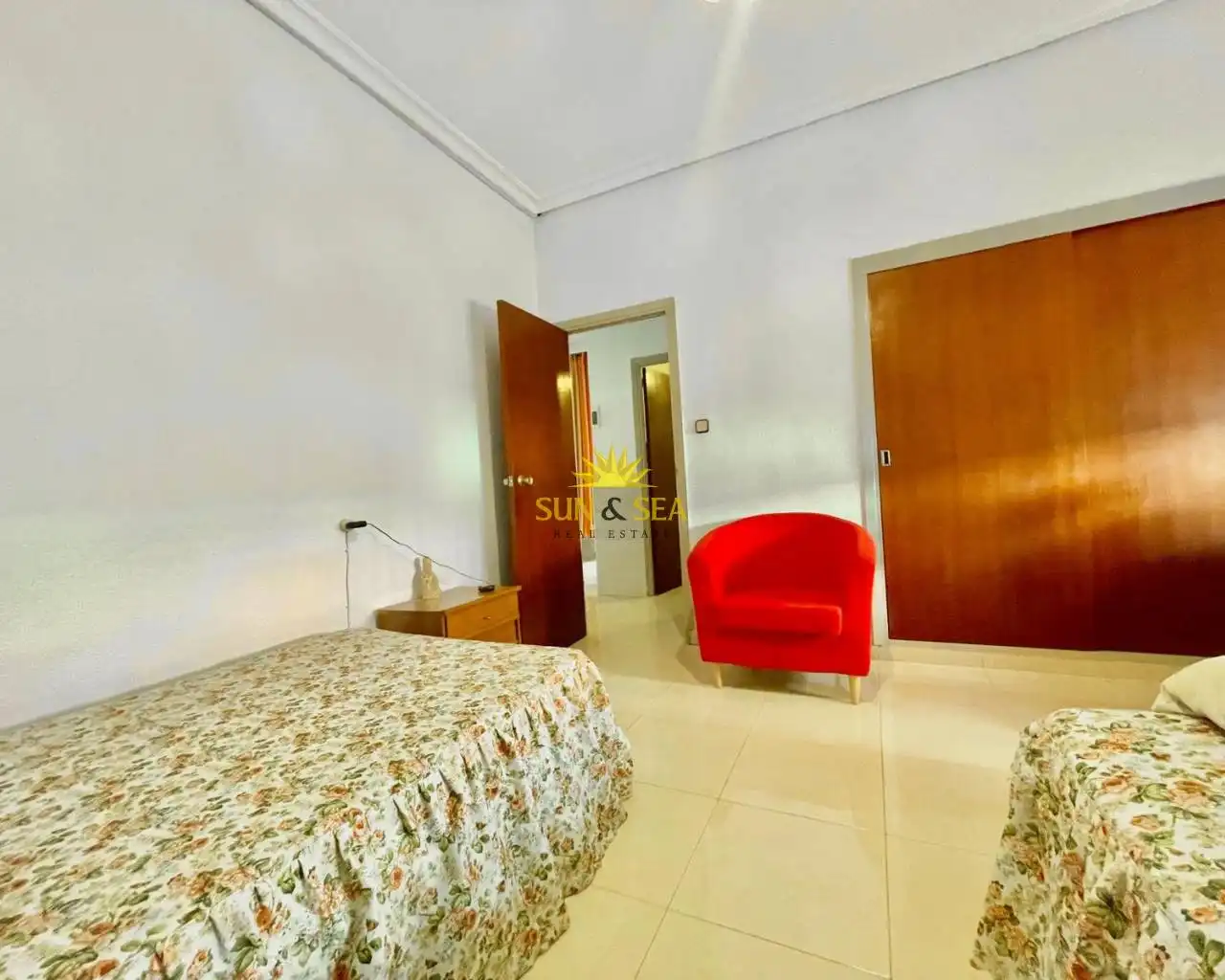 Vista exterior de Casa o chalet en venta en San Pedro del Pinatar con Calefacción, Piscina y Amueblado