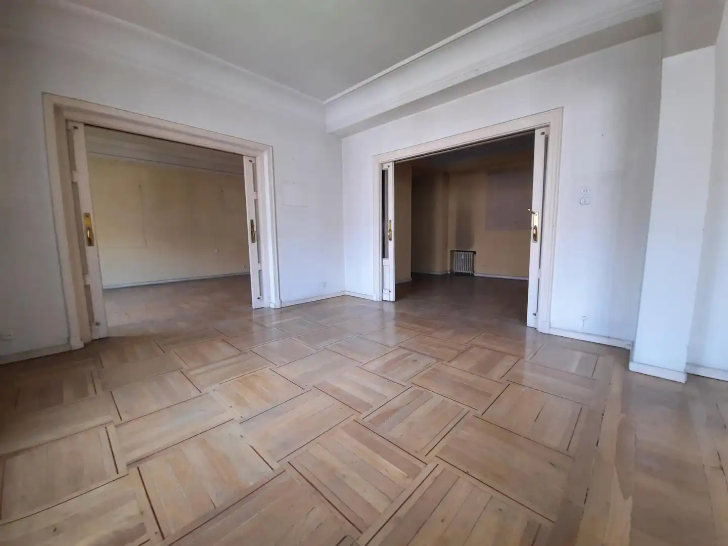 Wohnung zum Verkauf in Madrid mit Heizung, Parkett und Terrasse