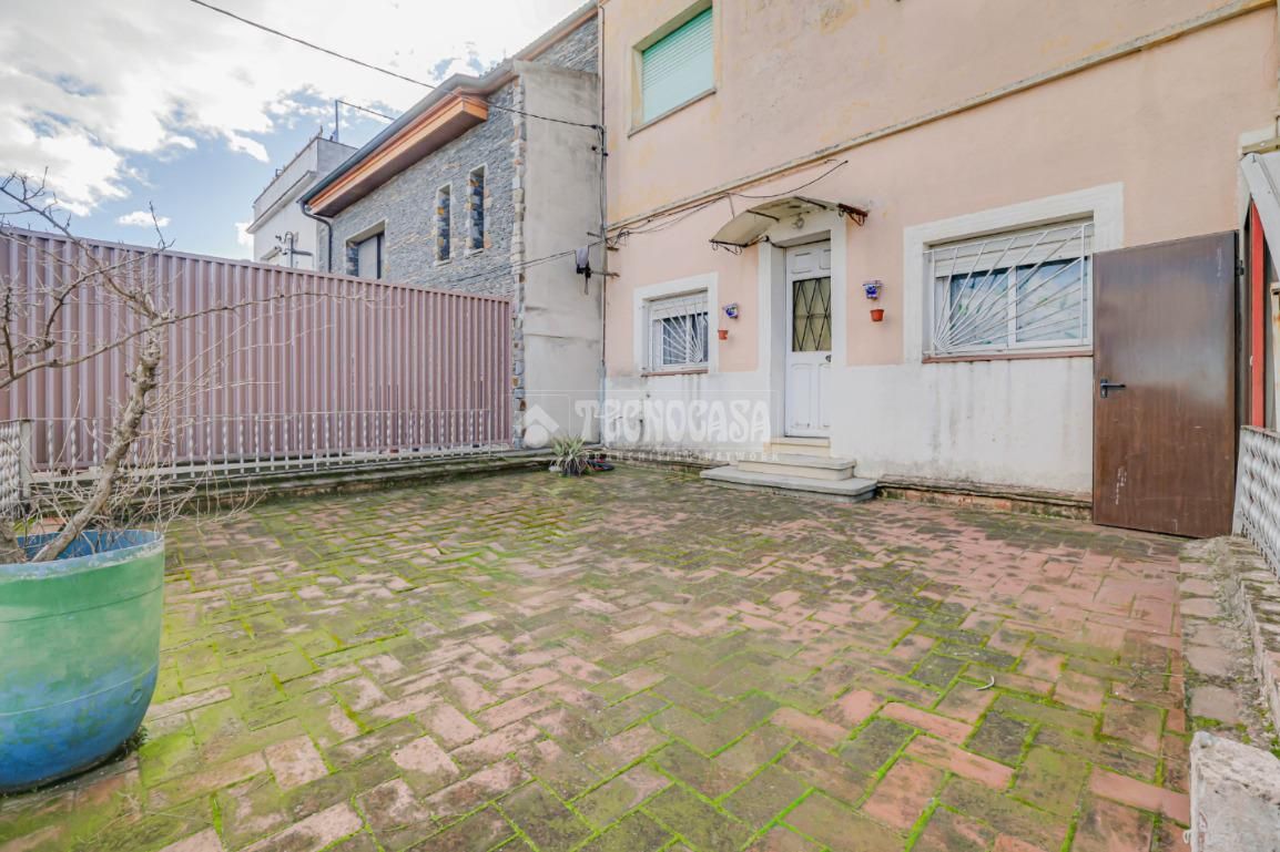 Casa adosada en venda a Montcada Centre - La Ribera