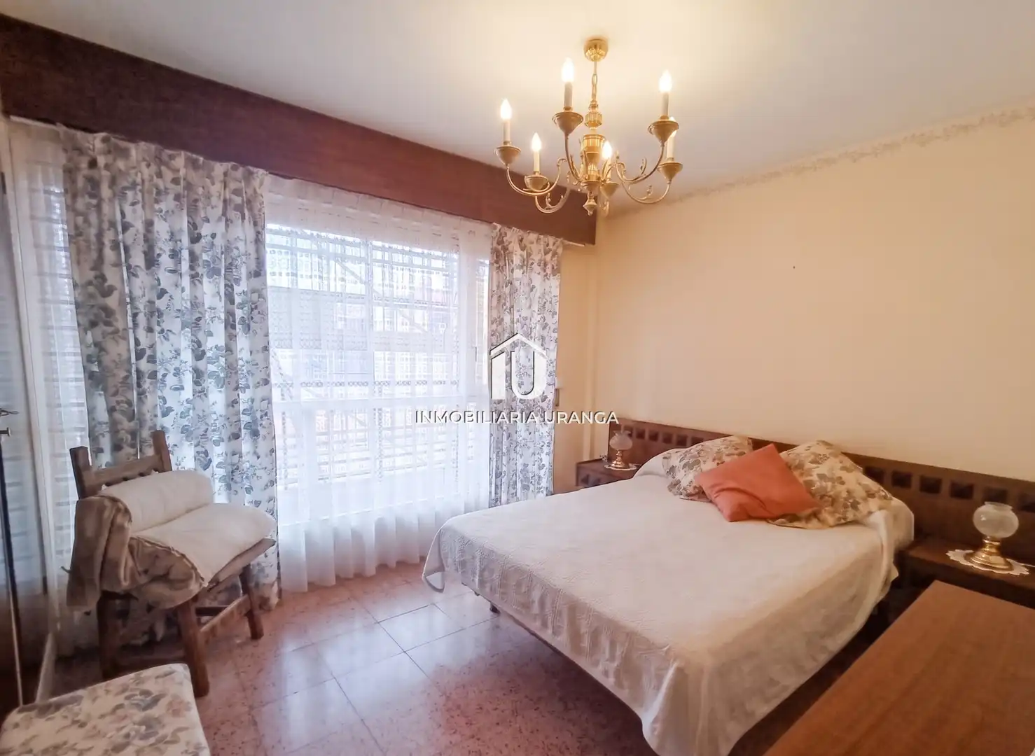 Bedroom of Flat for sale in Laredo  with Terrace and Furnished