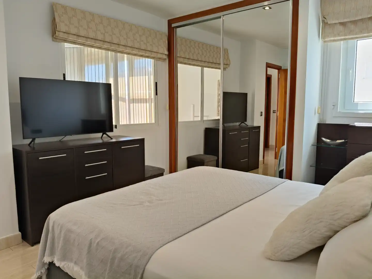 Habitación de Ático en venta en Gandia con Aire acondicionado, Terraza y Amueblado