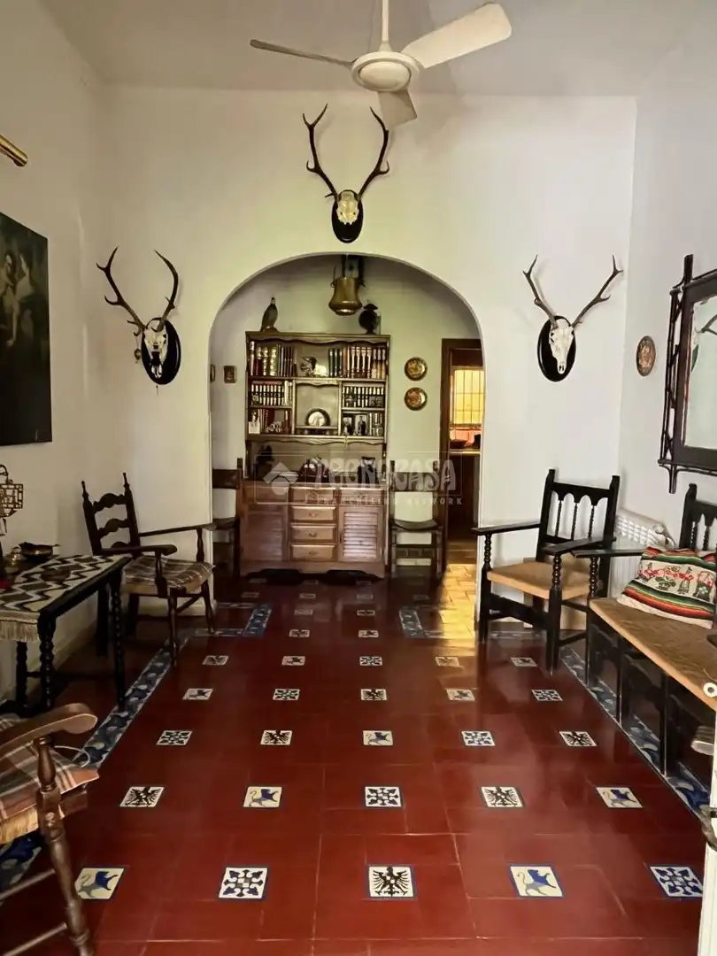 Casa amb terrassa en venda a Baeza, imagen 2