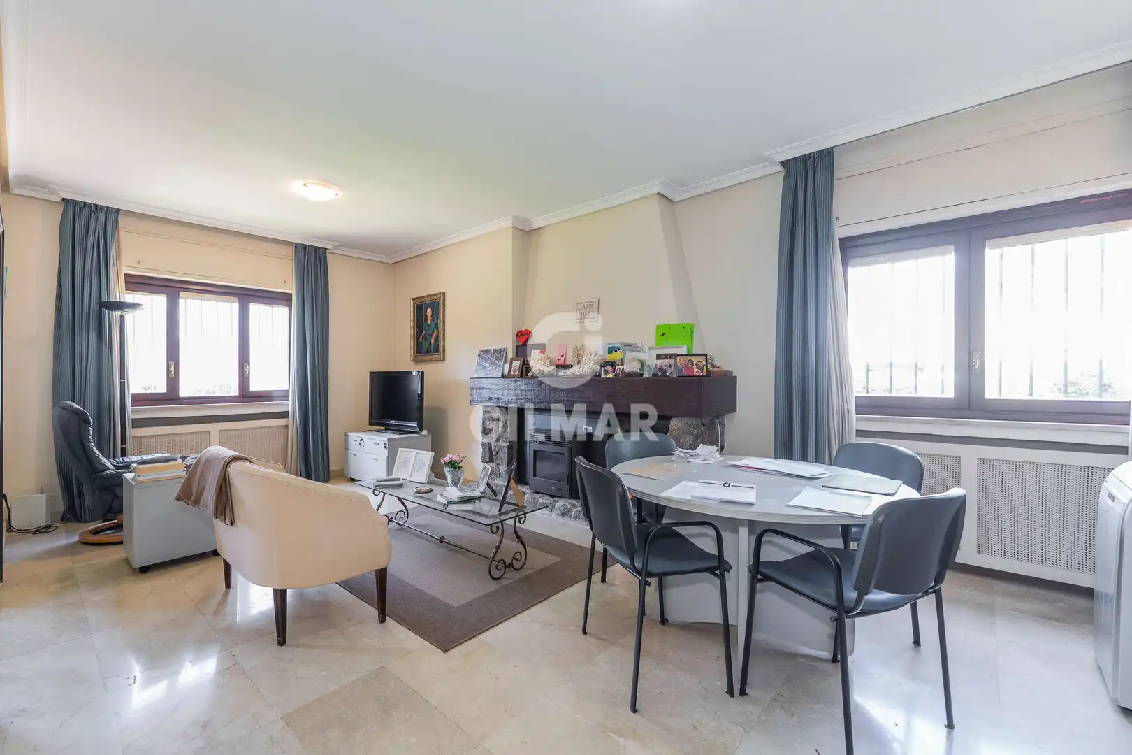 Sala de estar de Casa o chalet en venta en Pozuelo de Alarcón con Calefacción, Jardín privado y Piscina