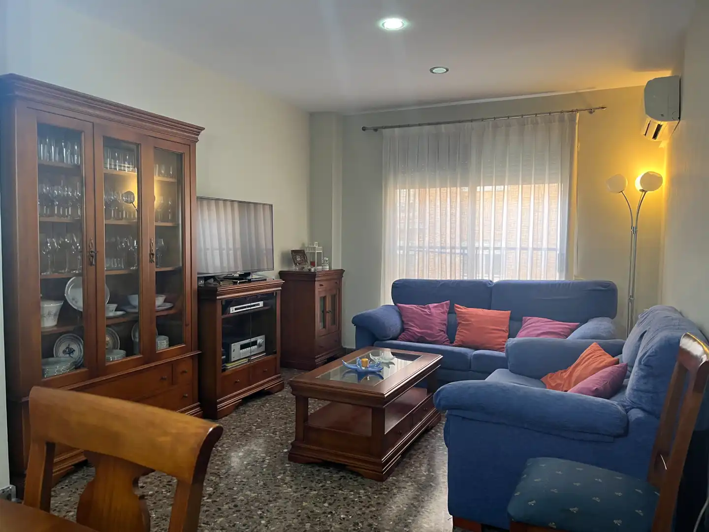 Living room of Flat for sale in Valencia  with Air Conditioner, Terrace and Storage room