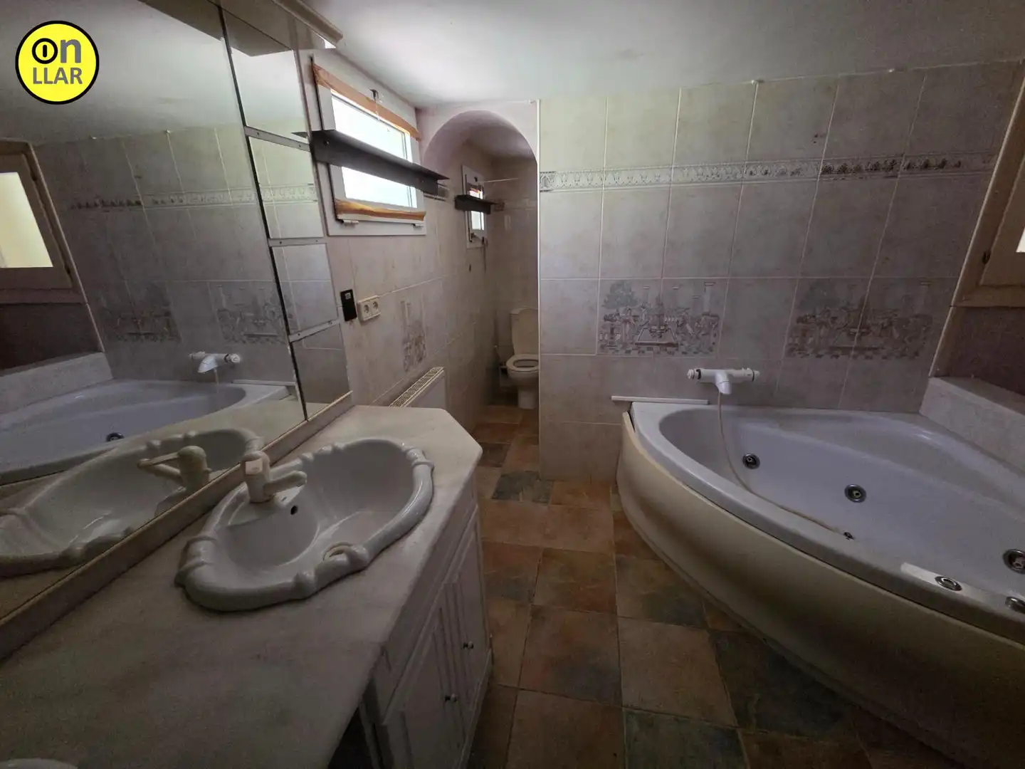 Bathroom of Houses for sale in Llançà  with Community pool