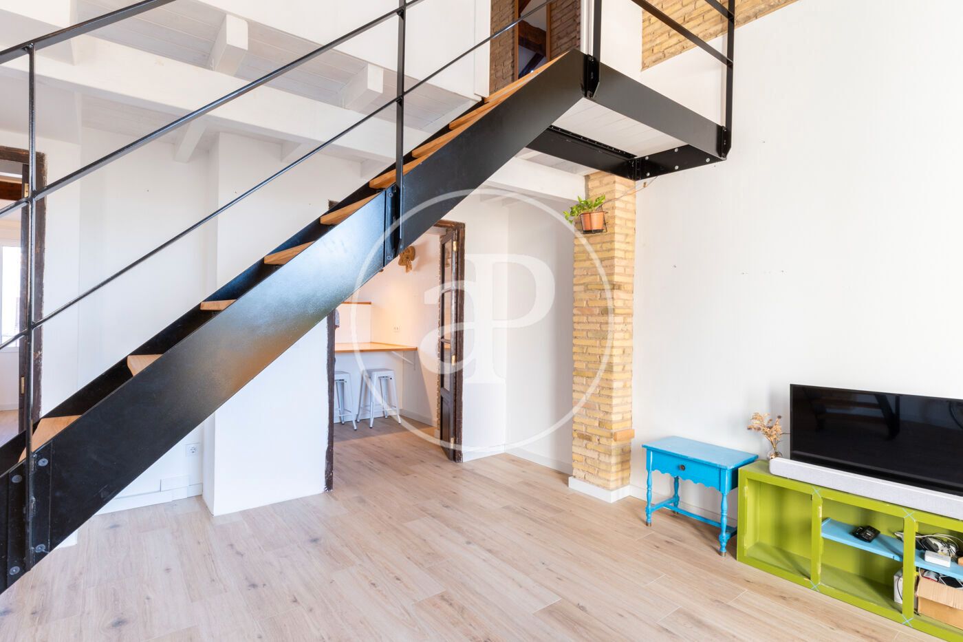 Duplex for sale in  Valencia Capital  with Air Conditioner, Heating and Balcony