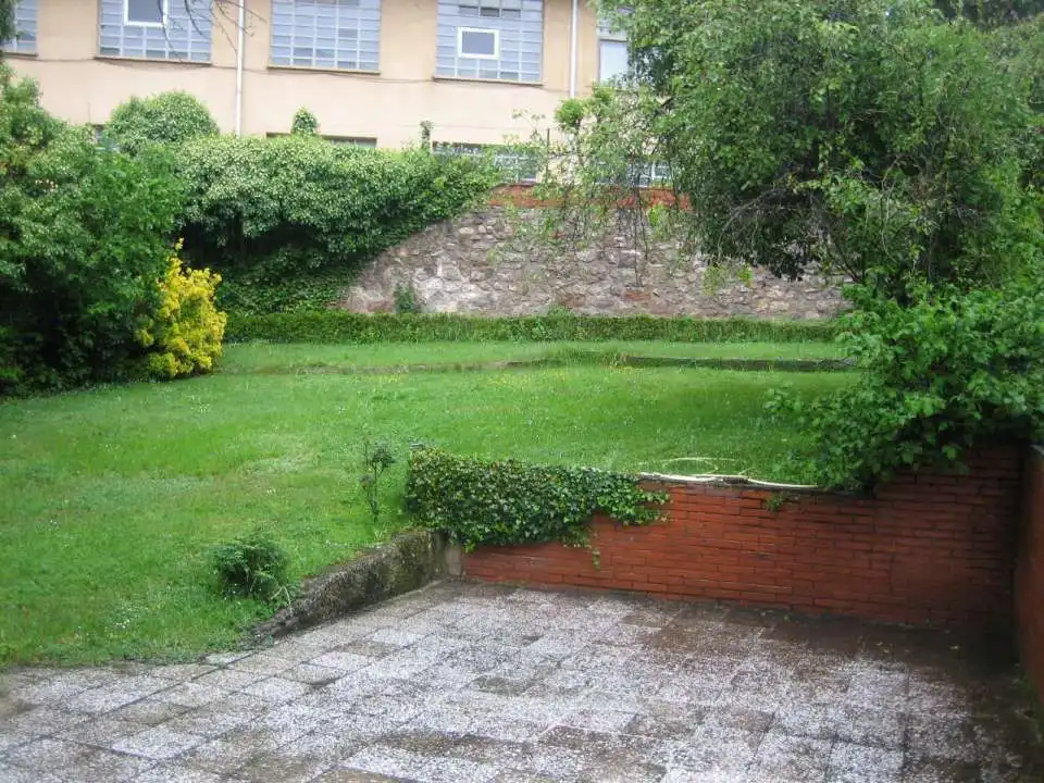 Jardí de Casa o xalet en venda en Pradoluengo