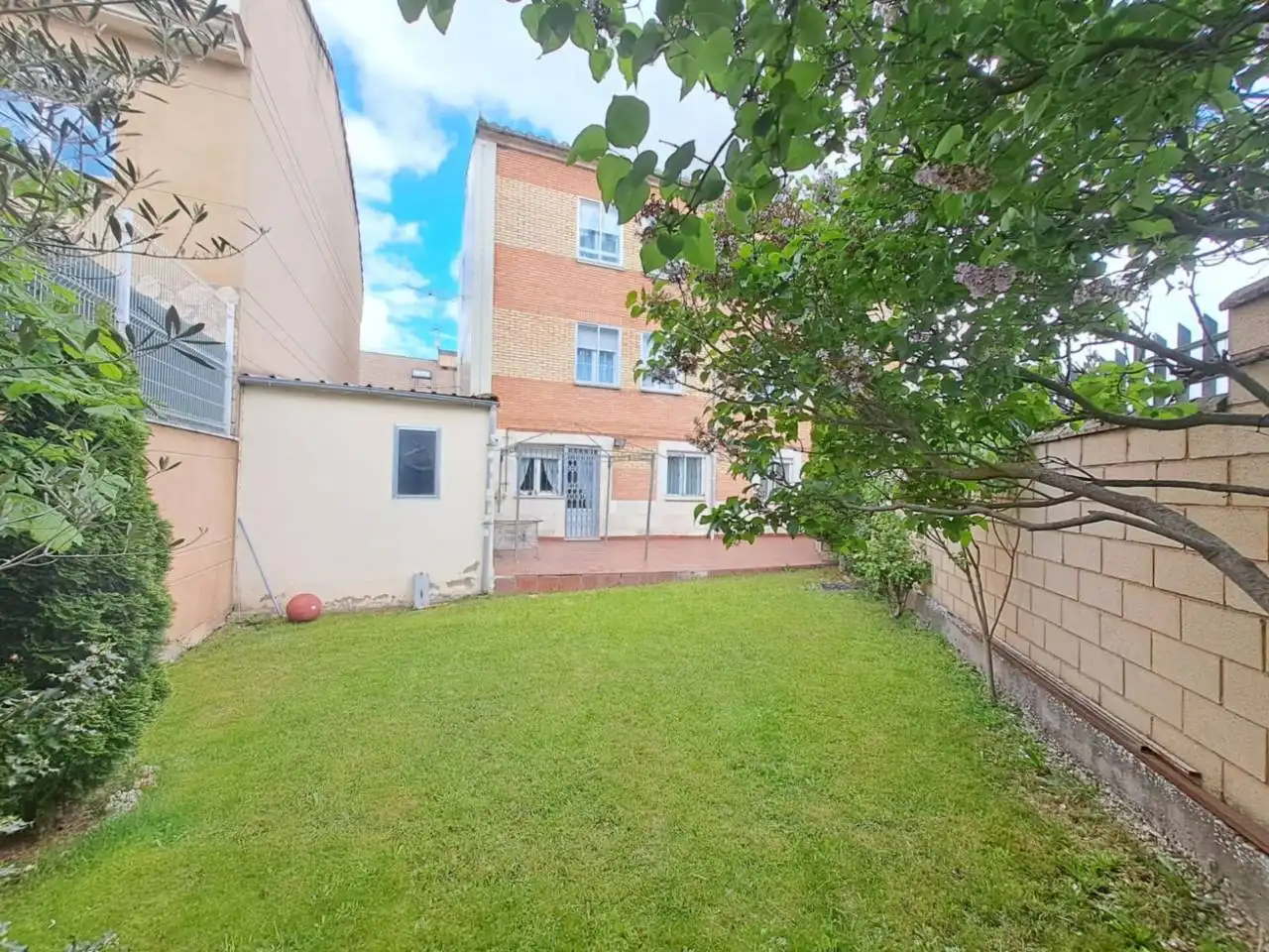 Garden of Flat for sale in Burgos  with Heating, Private garden and Parquet flooring