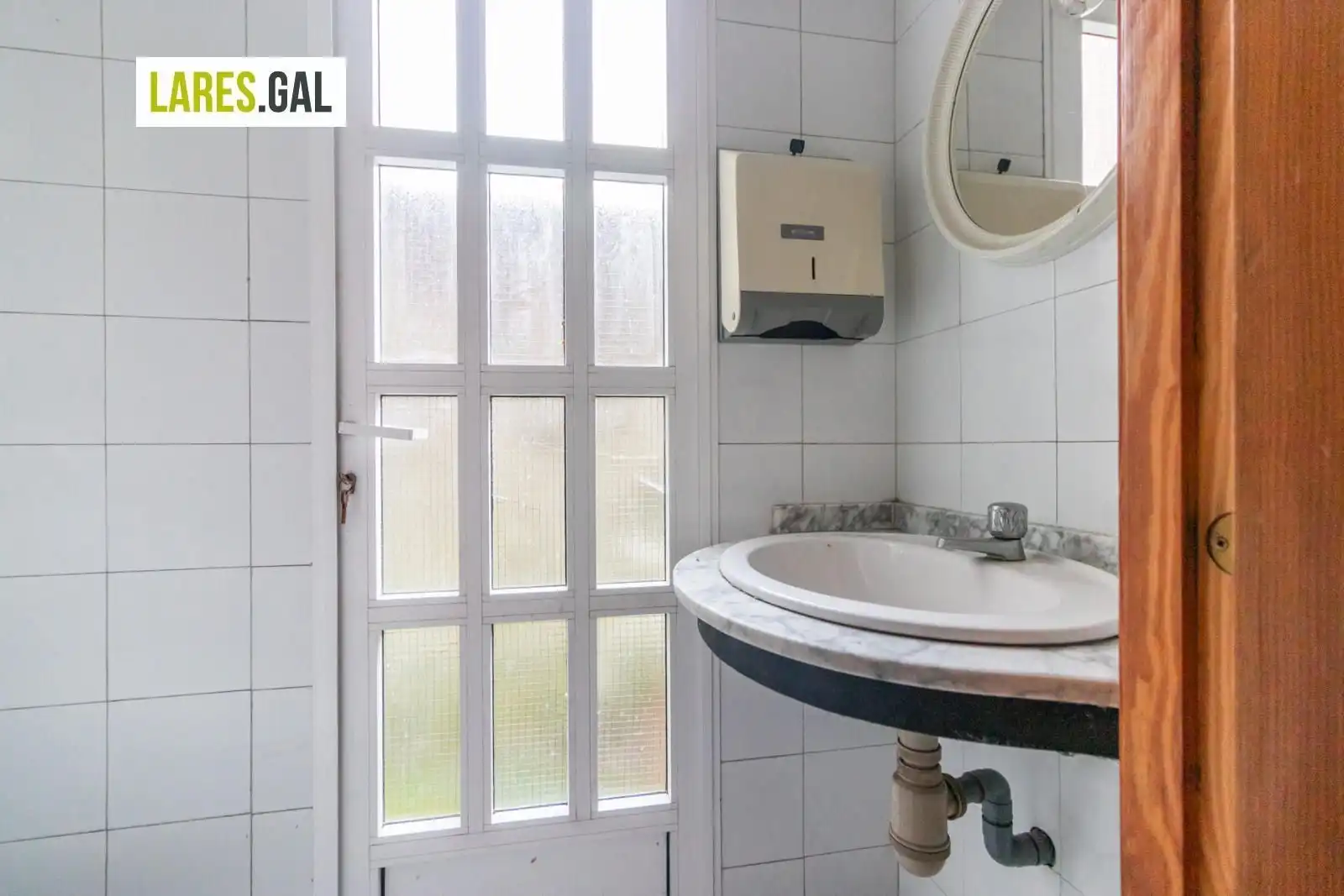 Baño de Local de alquiler en Bueu