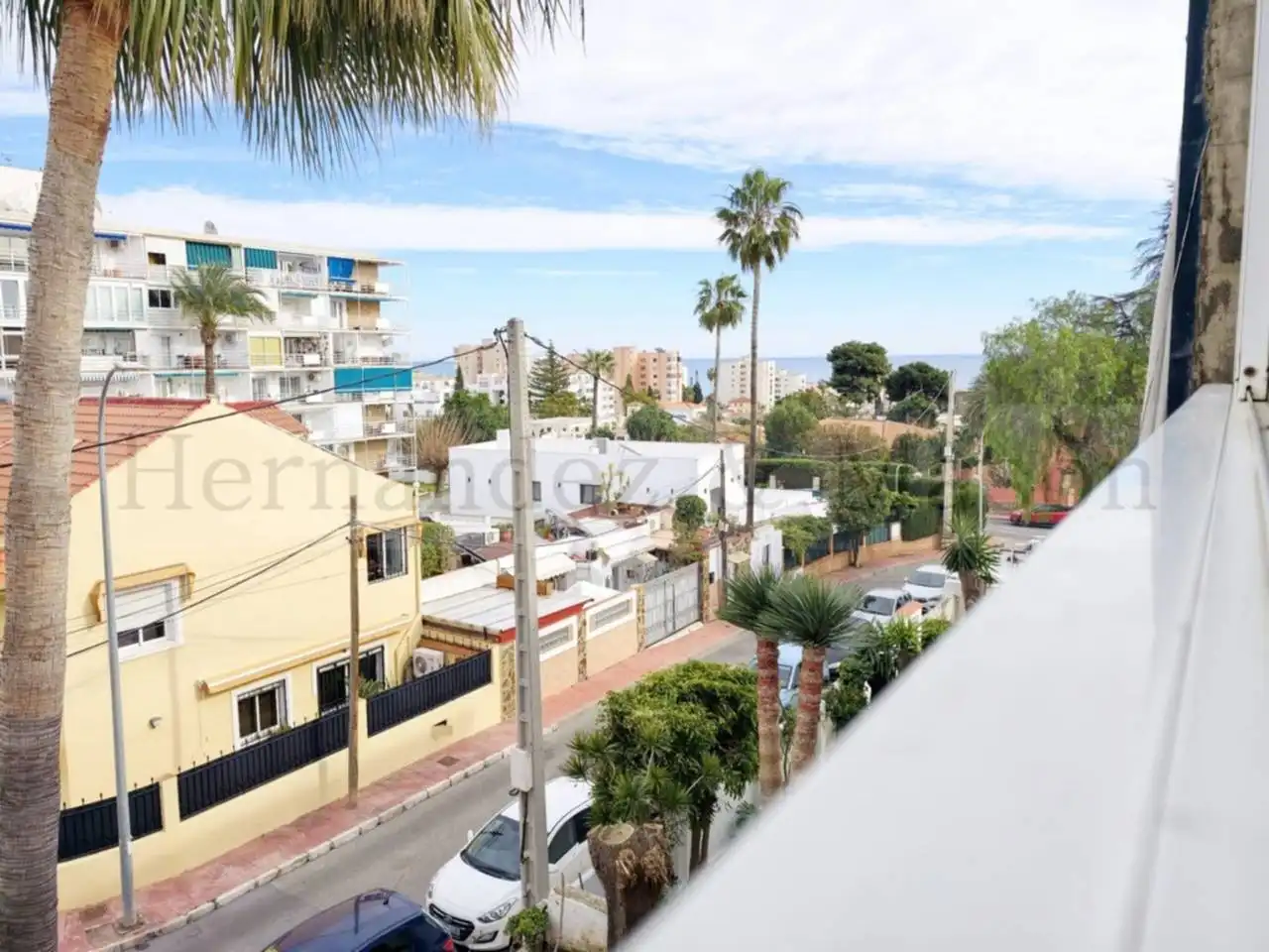 Vista exterior de Apartament en venda en Benalmádena amb Aire condicionat, Terrassa i Moblat