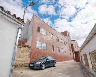 Exterior view of Flat for sale in Villares de la Reina  with Heating