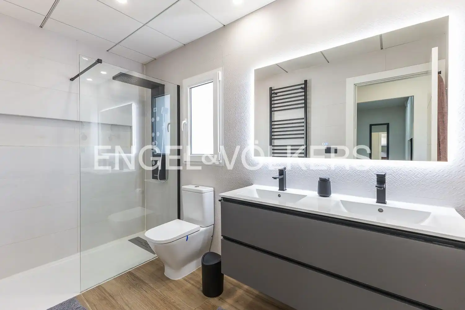 Baño de Casa o chalet en venta en Carcaixent con Aire acondicionado, Calefacción y Jardín privado