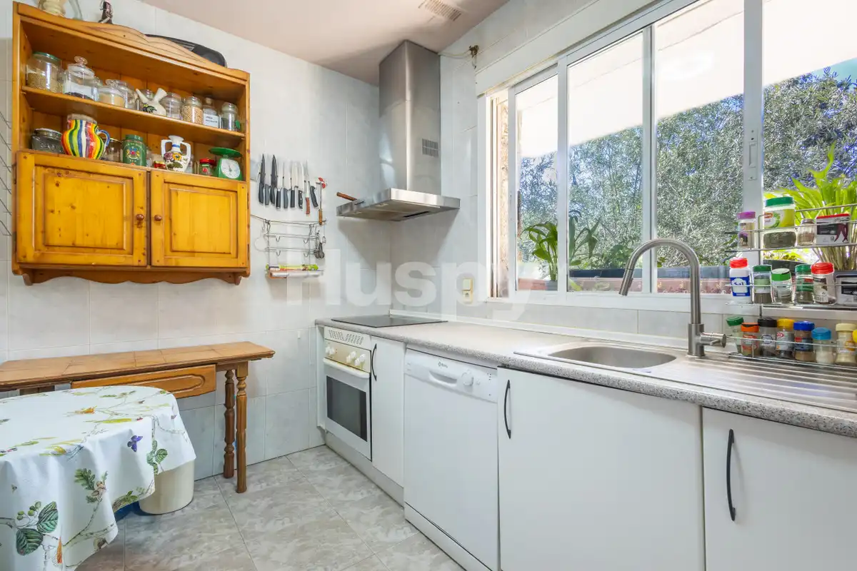 Houses for sale in Calle de la Codorniz, La Navata