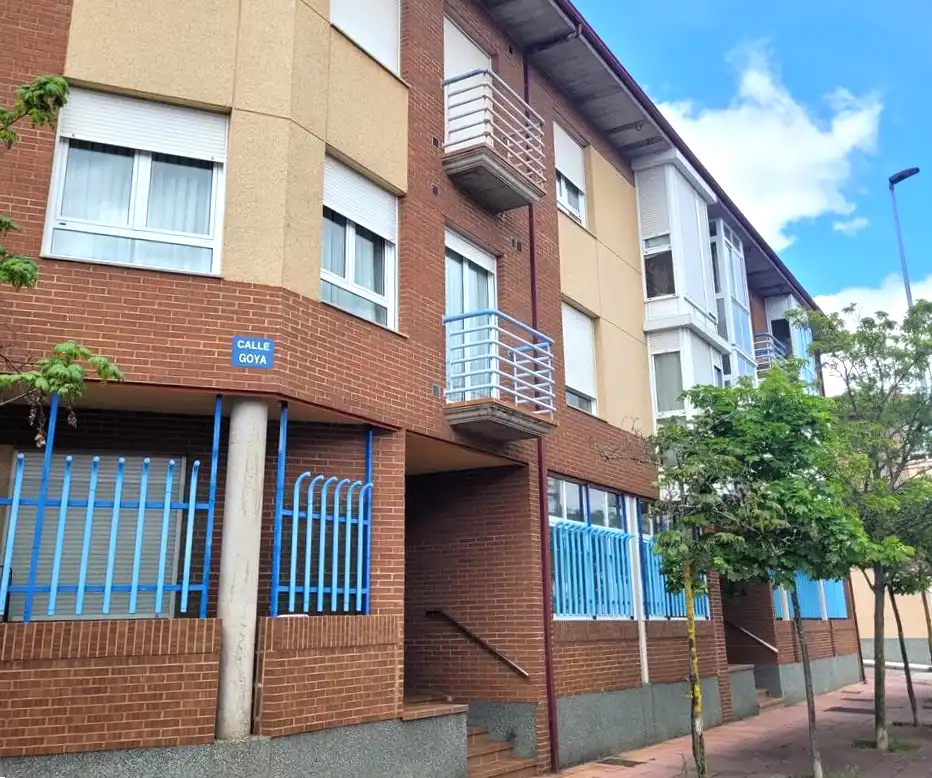 Vista exterior de Pis en venda en Villaquilambre