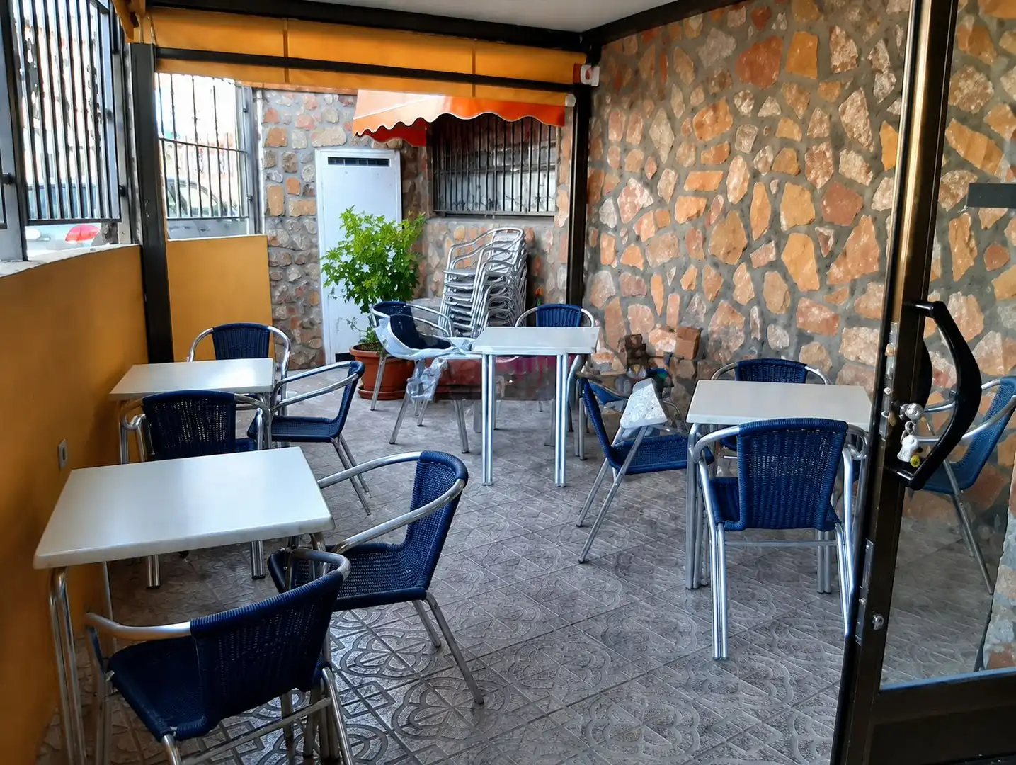 Gewerbefläche zum Verkauf in Calle Segura 11, imagen 7