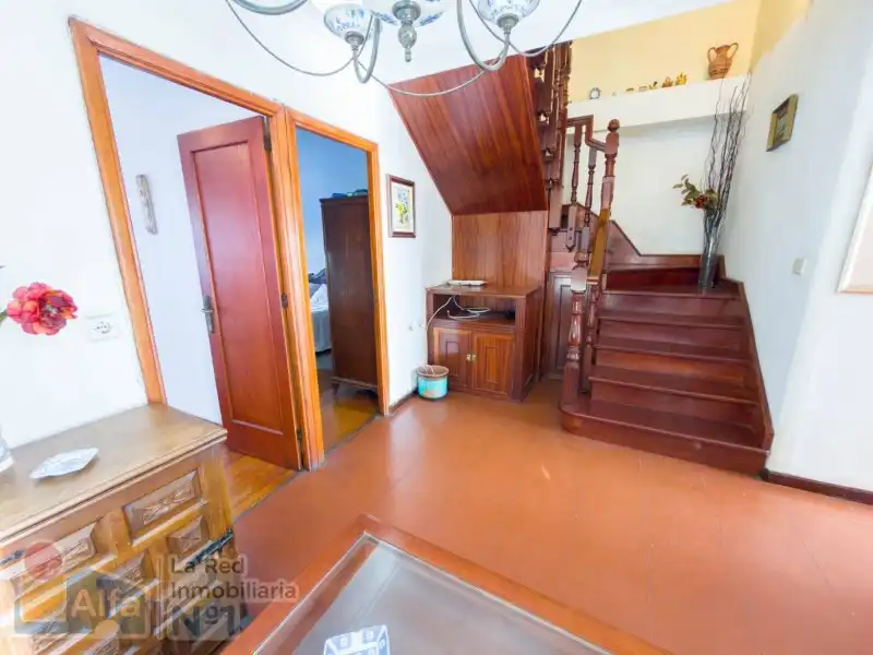 Casa adosada en venda a Salgueira - O Castaño