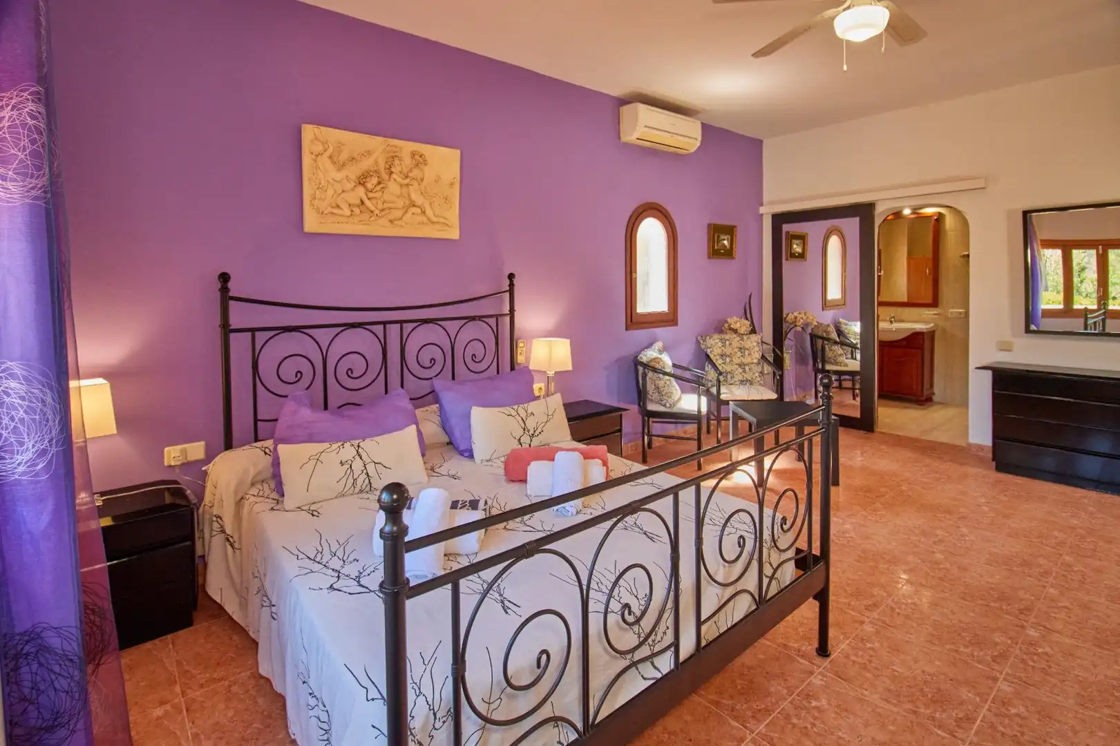 Habitación de Finca rústica en venta en Llucmajor con Aire acondicionado, Jardín privado y Terraza