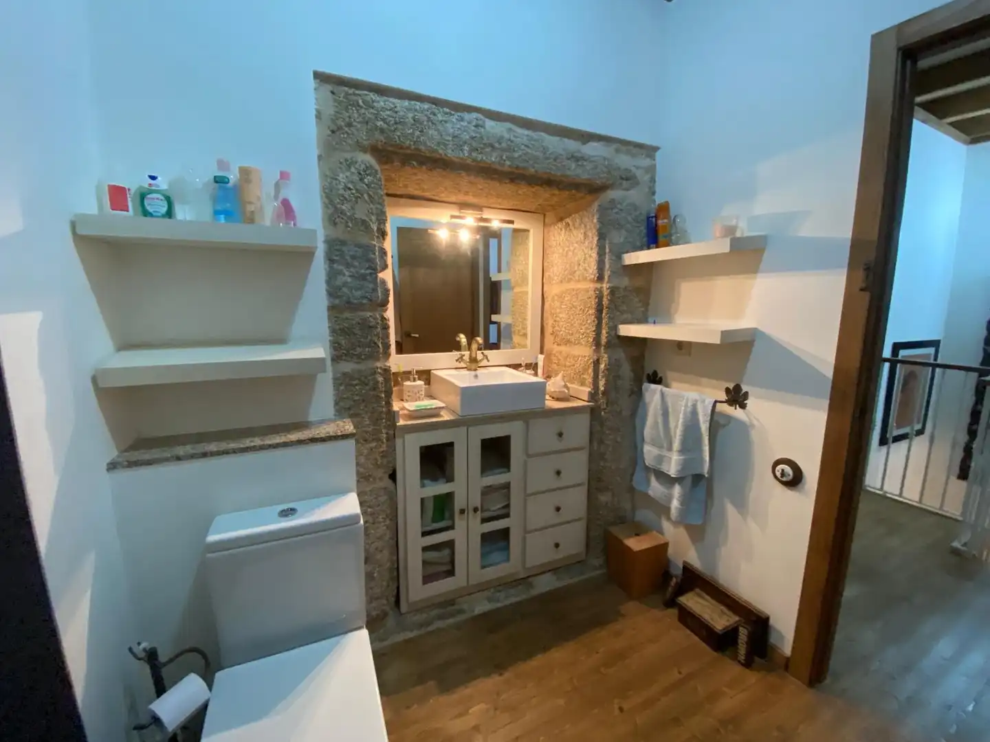 Baño de Casa o chalet en venta en Leiro con Calefacción, Jardín privado y Parquet