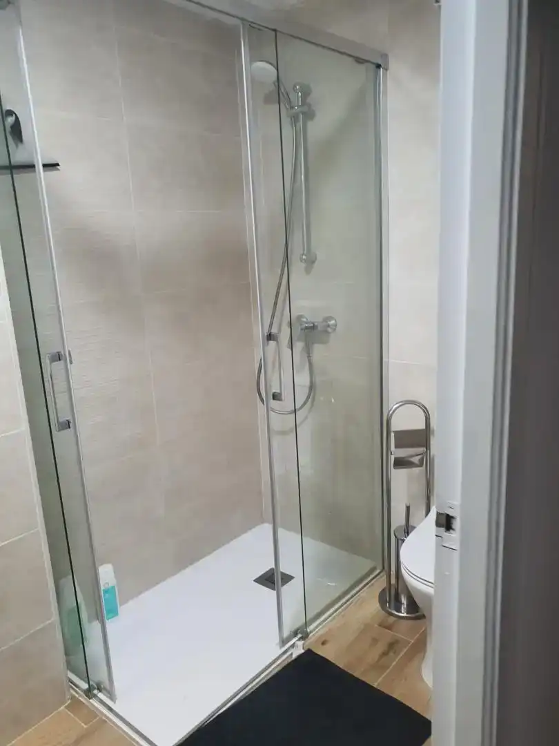 Badezimmer von Wohnung zur untervermieten in Figueres