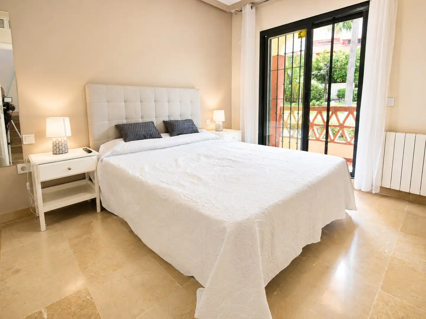 Bedroom of Houses for rent in Marbella  with Air Conditioner, Heating and Private garden