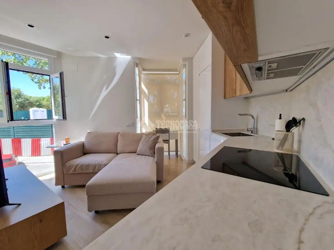 Sala de estar de Estudio en venta en Madrid con Aire acondicionado, Calefacción y Trastero