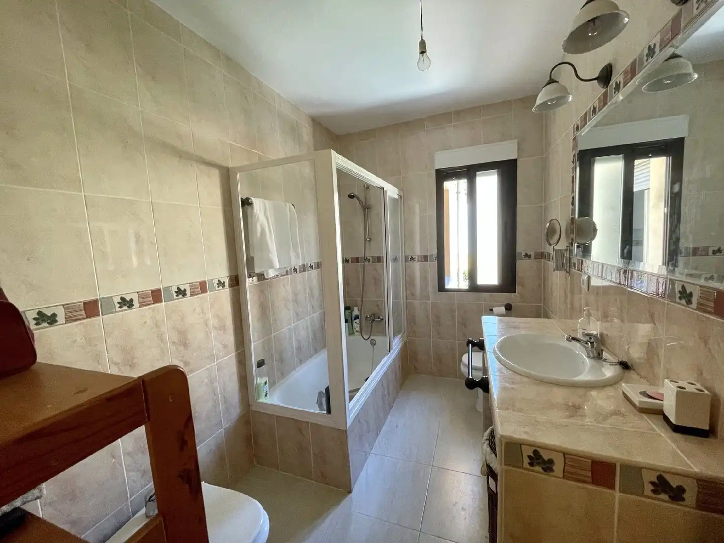 Bathroom of Flat for sale in Jerte
