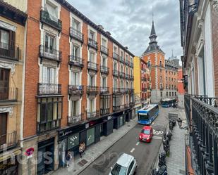 Vista exterior de Pis en venda en  Madrid Capital amb Calefacció i Balcó