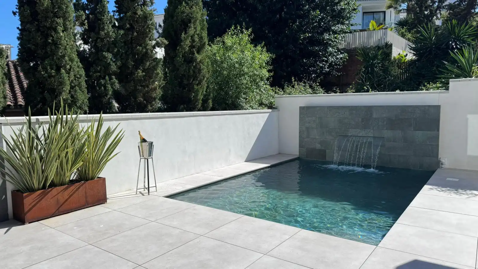 Casa amb piscina en venda a Nueva Andalucía, imagen 2